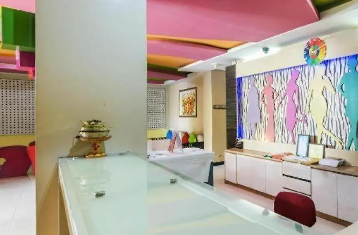 Hotel The Rivavi Legian
