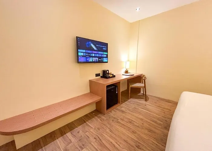Hotel The Rivavi Legian (Bali)