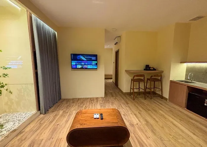 The Rivavi Hotel Legian (Bali)