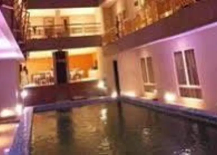 Hotel The Rivavi 3*