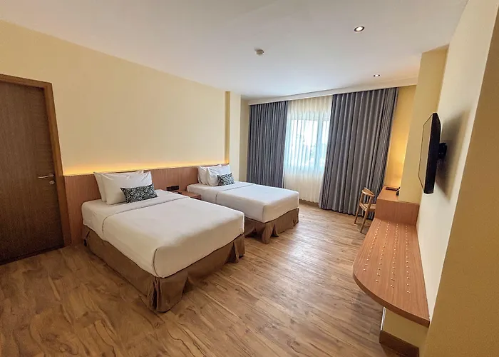 فندق The Rivavi 3*